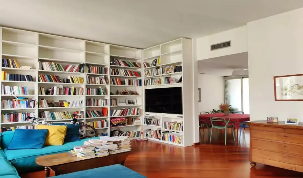 Stanza Nr 4 In Appartamento Incantevole In Zona Solari Milan Guest house